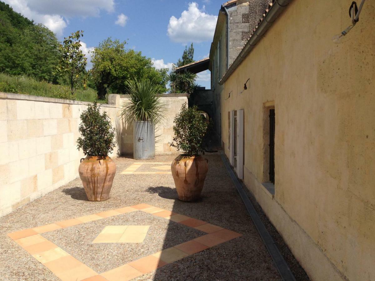 Villa Bacchus Bourg-sur-Gironde Exterior photo