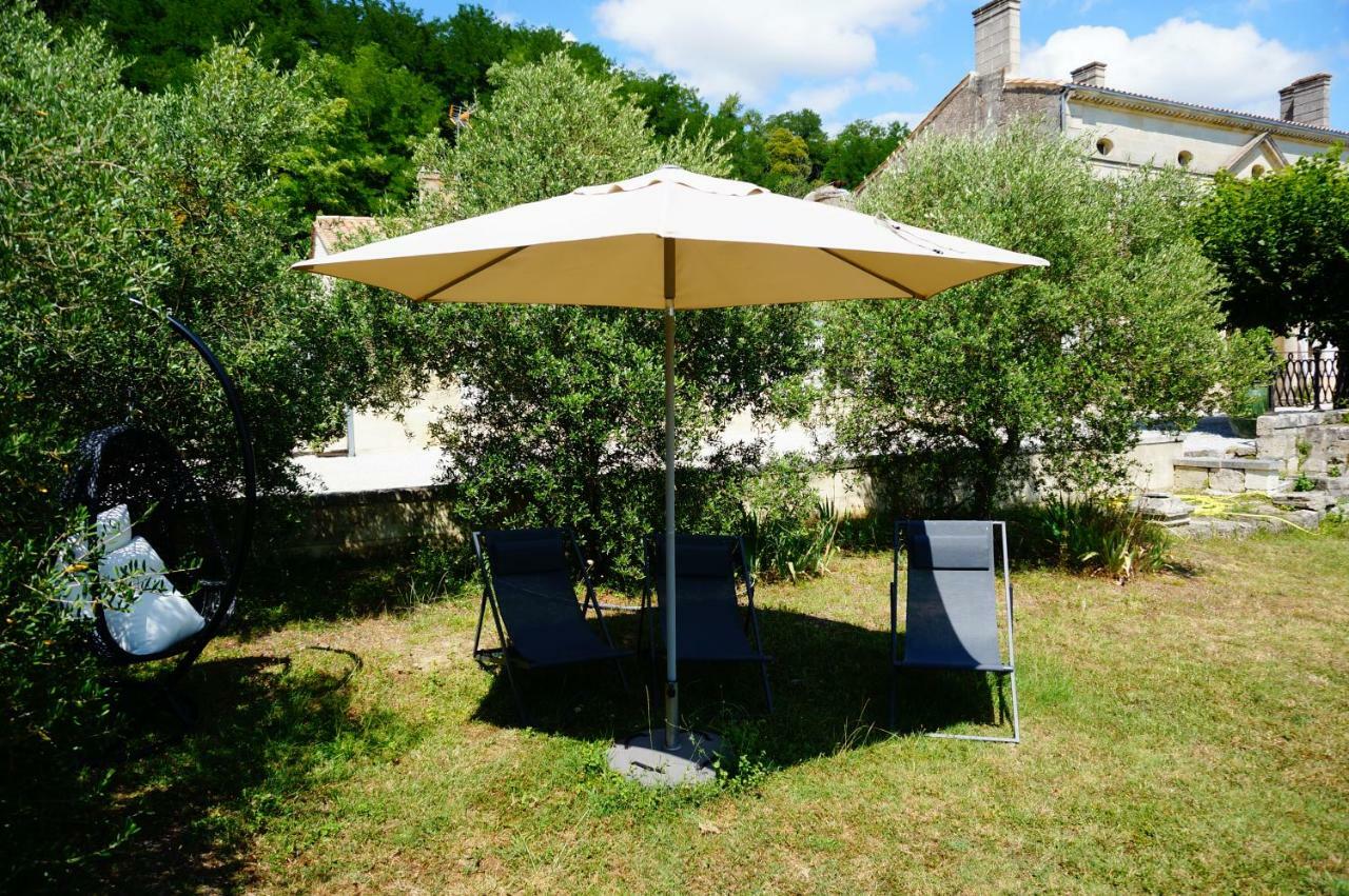 Villa Bacchus Bourg-sur-Gironde Exterior photo
